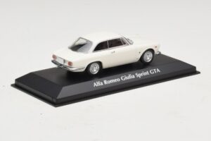 Alfa Romeo Giulia Sprint GTA Wit Maxichamps 1:43 940120441 Metaal — afbeelding 2 van 5
