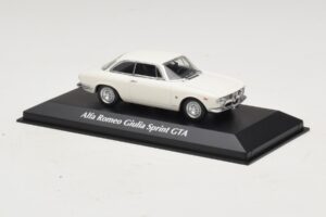 Alfa Romeo Giulia Sprint GTA Wit Maxichamps 1:43 940120441 Metaal — afbeelding 3 van 5