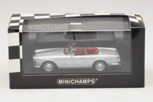 Alfa Romeo Spider 916 3.2 V6 24V Zilver Minichamps 1:43 400120330 Metaal — afbeelding 4 van 5