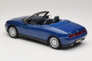 Alfa Romeo Spider 916 Blauw Maisto 1:18 31831 Metaal — afbeelding 7 van 8