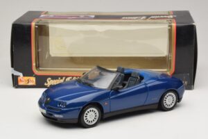 Alfa Romeo Spider 916 Blauw Maisto 1:18 31831 Metaal — afbeelding 8 van 8
