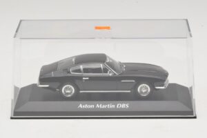 Aston Martin DBS Zwart Maxichamps 1:43 940137601 Metaal — afbeelding 4 van 5