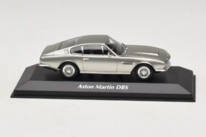 Aston Martin DBS Zilver Maxichamps 1:43 Aston Martin DBS Zilver Maxichamps 1:43 940137600 Metaal