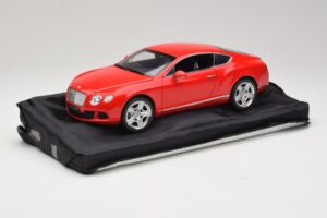 Bentley Continental GT Oranje Minichamps 1:18 100139922-P1 Metaal