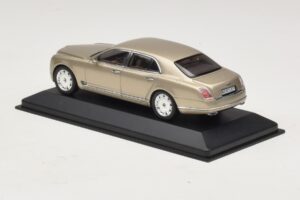 Bentley Mulsanne Goud Metallic Minichamps 1:43 40433 Metaal — afbeelding 3 van 5