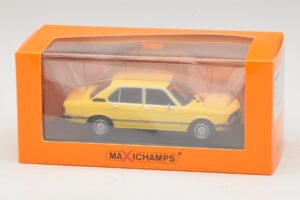 BMW 520 E12 Geel Maxichamps 1:43 940023001 Metaal — afbeelding 5 van 5