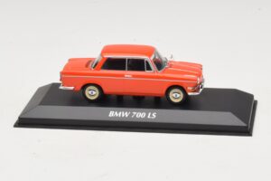BMW 700 LS Rood Maxichamps 1:43 940023701 Metaal