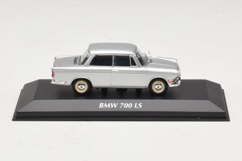 BMW 700 LS Zilver Maxichamps 1:43 940023700 Metaal