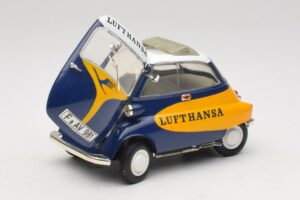 BMW Isetta 250 Lufthansa Revell 1:18 08926 Metaal — afbeelding 2 van 8