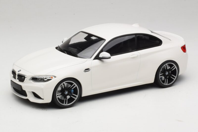 BMW M2 F87 Wit Minichamps 1:18 155026104 Metaal