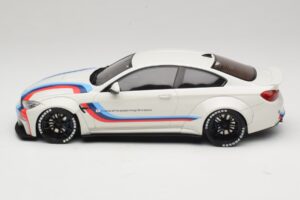 BMW M4 F82 Liberty Walk Vervangende Doos GT Spirit 1:18 GT067-R1 Hars — afbeelding 3 van 6