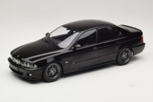 BMW M5 E39 Zwart KK-Scale 1:18 KKDC181623 Metaal