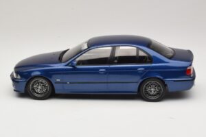 BMW M5 E39 Blauw Metallic KK-Scale 1:18 KKDC181621 Metaal — afbeelding 3 van 6