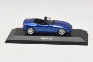 BMW Z1 E30 Blauw Metallic Maxichamps 1:43 940020101 Metaal