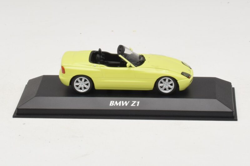 BMW Z1 E30 Geel Maxichamps 1:43 940020100 Metaal