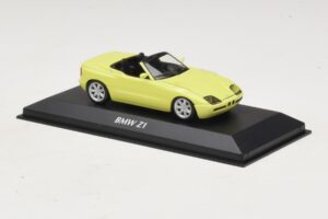 BMW Z1 E30 Geel Maxichamps 1:43 940020100 Metaal — afbeelding 3 van 5