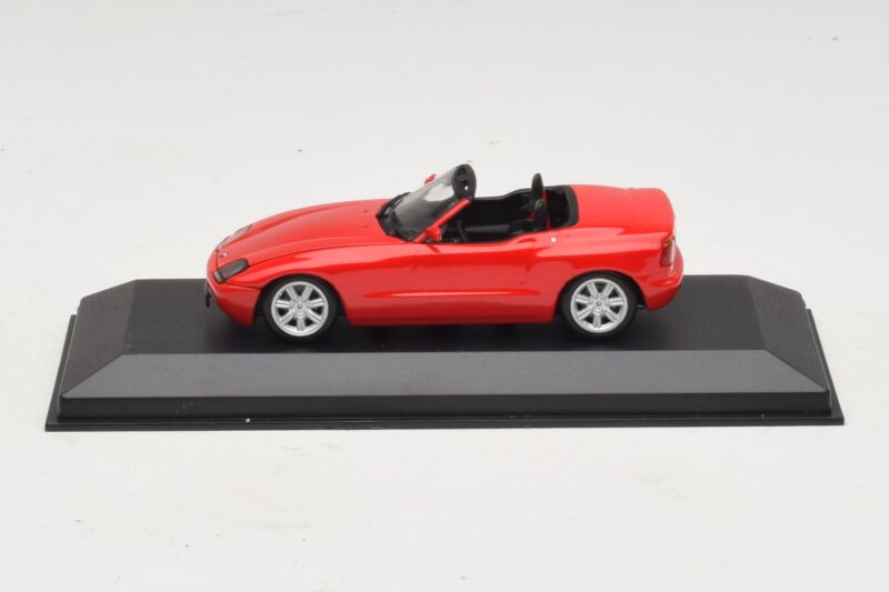 BMW Z1 Rood Minichamps 1:43 943020103 Metaal