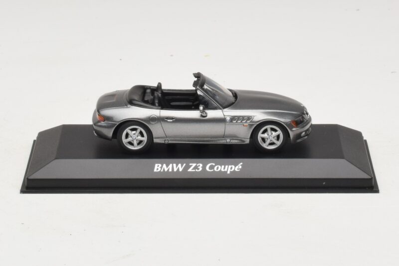 BMW Z3 Grijs Metallic Maxichamps 1:43 940024330 Metaal