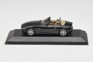BMW Z4 E85 Zwart Metallic Vervangende Doos Minichamps 1:43 80420144055-R1 Metaal
