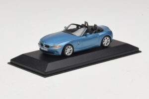 BMW Z4 E85 Lichtblauw Metallic Vervangende Doos Minichamps 1:43 80420144054-R1 Metaal — afbeelding 2 van 5