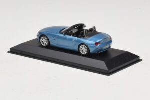 BMW Z4 E85 Lichtblauw Metallic Vervangende Doos Minichamps 1:43 80420144054-R1 Metaal — afbeelding 3 van 5