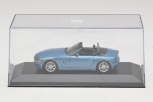 BMW Z4 E85 Lichtblauw Metallic Vervangende Doos Minichamps 1:43 80420144054-R1 Metaal — afbeelding 4 van 5