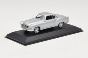 Borgward Isabella Coupé Zilver Minichamps 1:43 400096031 Metaal — afbeelding 2 van 5
