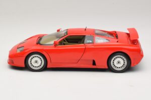 Bugatti EB110 Rood Bburago 1:18 3055-P1 Metaal — afbeelding 4 van 8