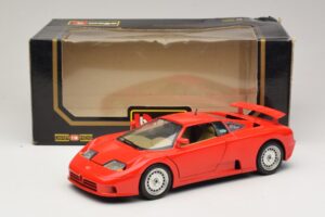 Bugatti EB110 Rood Bburago 1:18 3055-P1 Metaal — afbeelding 8 van 8