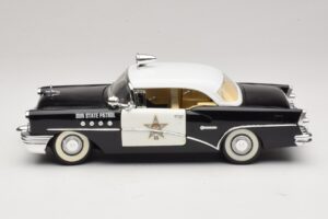 Buick Century Sun State Patrol Mira 1:18 6118 Metaal — afbeelding 4 van 8