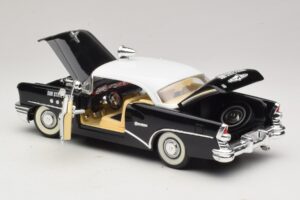 Buick Century Sun State Patrol Mira 1:18 6118 Metaal — afbeelding 5 van 8