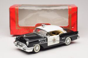 Buick Century Sun State Patrol Mira 1:18 6118 Metaal — afbeelding 8 van 8