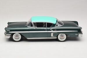 Chevrolet Bel Air Impala Coupe Donkergroen Metallic & Groen KK-Scale 1:18 KKDC181594 Metaal — afbeelding 3 van 6