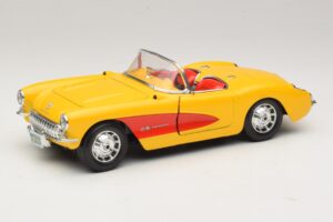 Chevrolet Corvette C1 Cabriolet Geel Rood Bburago 1:18 3034-M2 Metaal