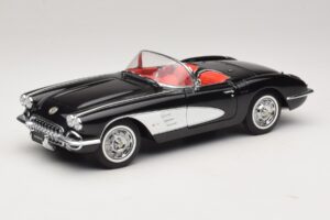 Chevrolet Corvette C1 Tuxedo Black AUTOart 1:18 71142 Metaal