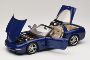 Chevrolet Corvette C5 Commemorative Edition Blauw AUTOart 1:18 71157 Metaal — afbeelding 2 van 9