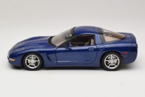 Chevrolet Corvette C5 Commemorative Edition Blauw AUTOart 1:18 71157 Metaal — afbeelding 5 van 9