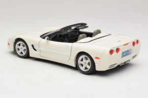 Chevrolet Corvette C5 Cabriolet Wit Bburago 1:18 3076-P1 Metaal — afbeelding 7 van 8