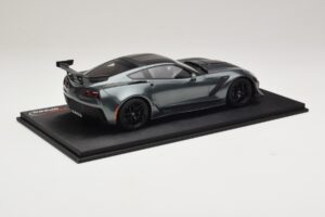 Chevrolet Corvette C7 ZR-1 Shadow Grey Metallic TopSpeed 1:18 TS0148 Hars — afbeelding 2 van 6