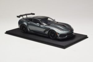 Chevrolet Corvette C7 ZR-1 Shadow Grey Metallic TopSpeed 1:18 TS0148 Hars — afbeelding 4 van 6