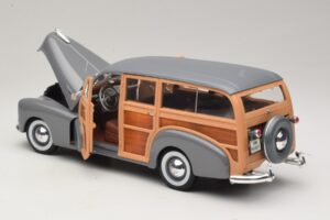 Chevrolet Fleetmaster Woody Grijs Maisto 1:18 31854 Metaal — afbeelding 5 van 8