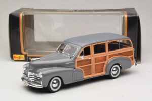 Chevrolet Fleetmaster Woody Grijs Maisto 1:18 31854 Metaal — afbeelding 8 van 8