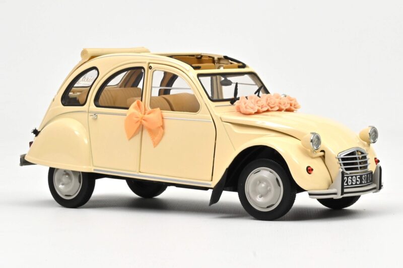 Citroen 2CV Wedding Gift Beige Norev 1:18 181475 Metaal