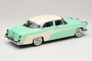 DeSoto Fireflite Sedan Lichtgroen & Crème KK-Scale 1:18 KKDC181543 Metaal — afbeelding 2 van 6