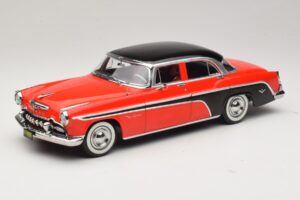 DeSoto Fireflite Sedan Rood & Zwart KK-Scale 1:18 KKDC181541 Metaal
