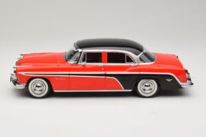 DeSoto Fireflite Sedan Rood & Zwart KK-Scale 1:18 KKDC181541 Metaal — afbeelding 3 van 6
