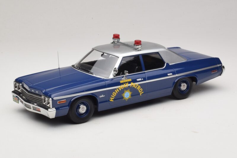 Dodge Monaco Nevada Highway Patrol Blauw & Zilver KK-Scale 1:18 KKDC181155 Metaal