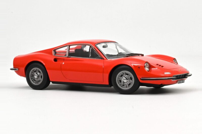Ferrari Dino 246 GT Rosso Dino Norev 1:18 Ferrari Dino 246 GT Rosso Dino Norev 1:18 187801 Metaal
