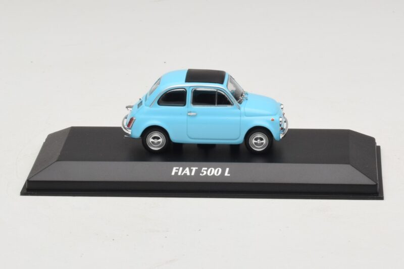 Fiat 500 L Blauw Maxichamps 1:43 940121601 Metaal
