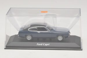 Ford Capri II Donkerblauw Maxichamps 1:43 940081201 Metaal — afbeelding 4 van 5